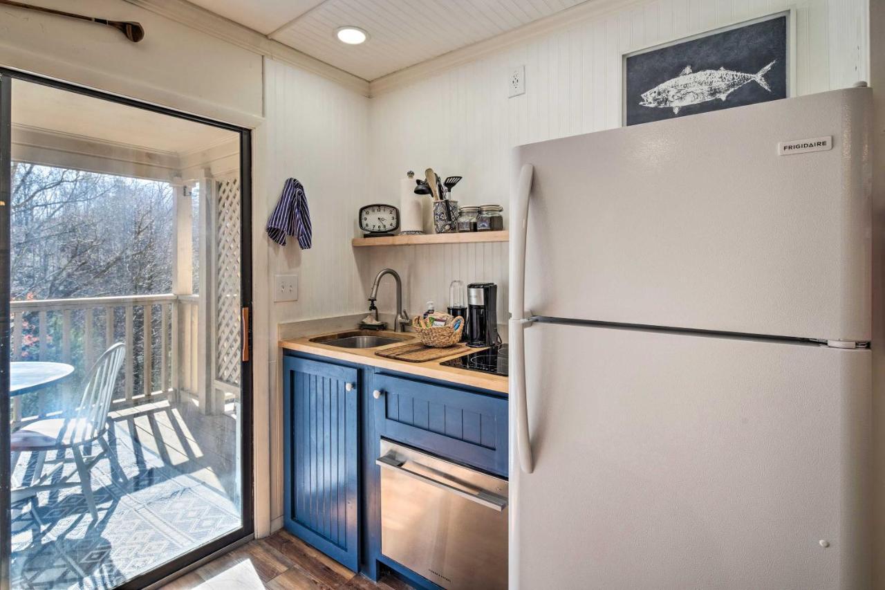 Lake Lure Studio With Private Balcony And Pool Access! Eksteriør billede