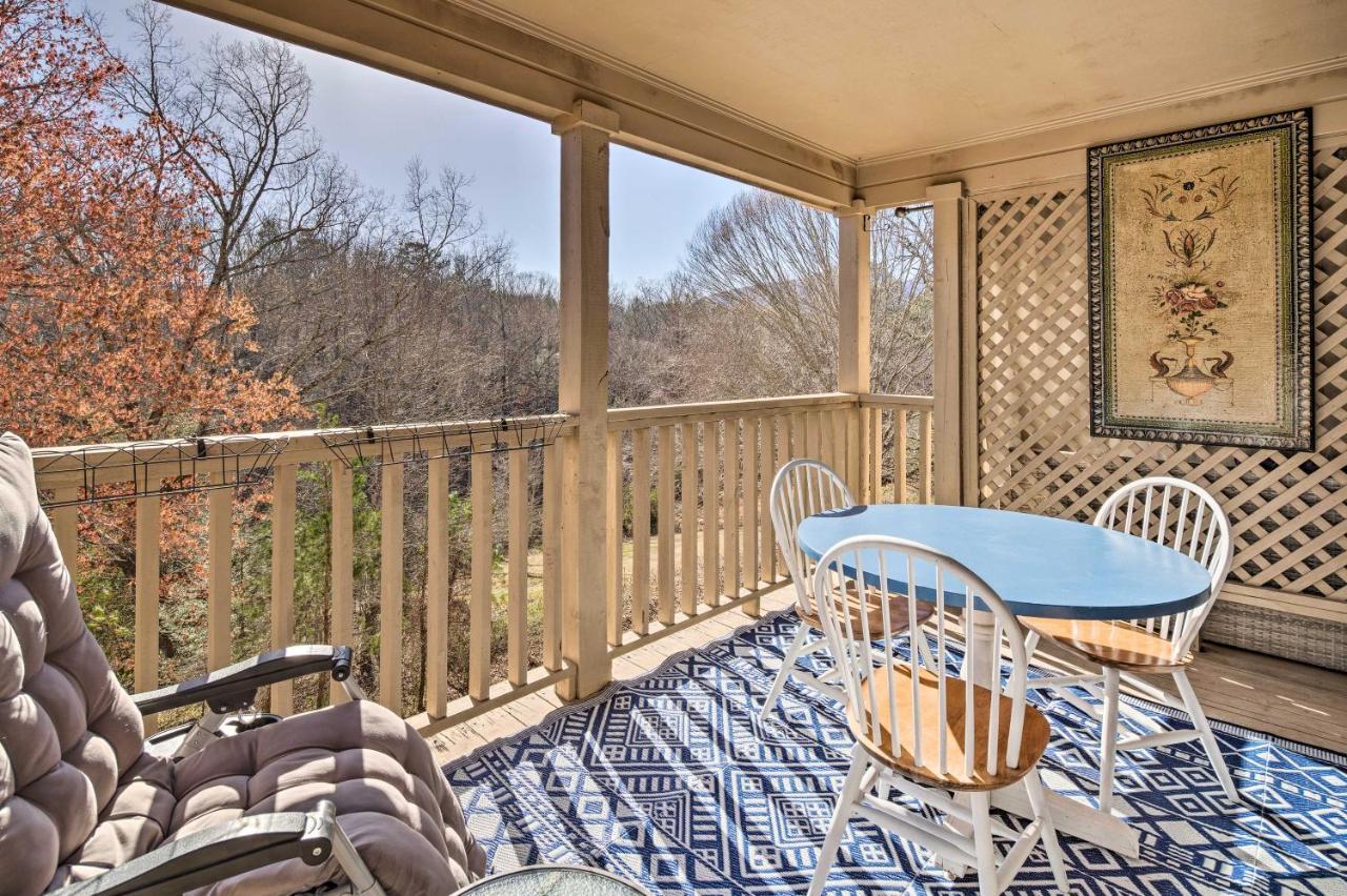Lake Lure Studio With Private Balcony And Pool Access! Eksteriør billede